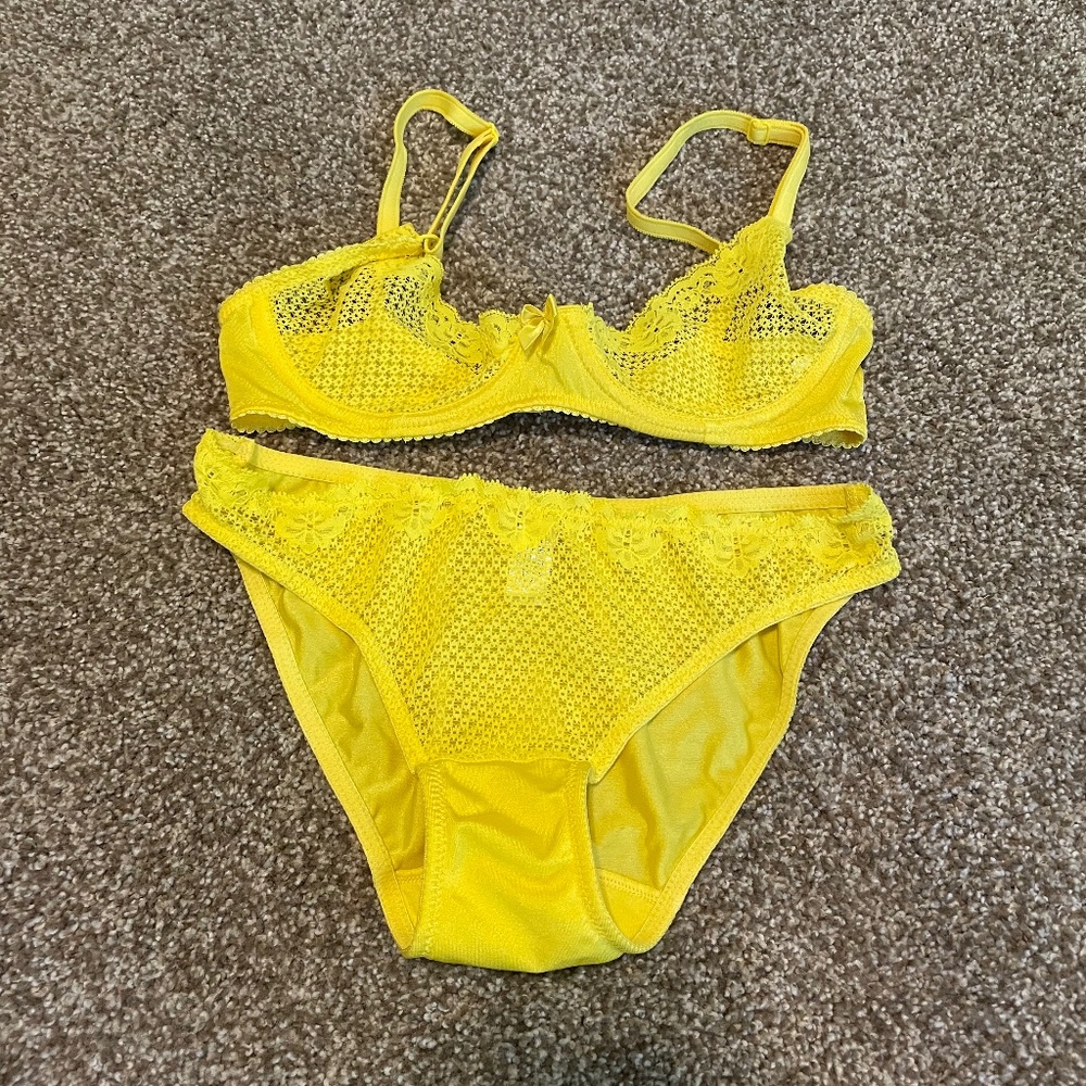 Timpa Bra and Panty Set